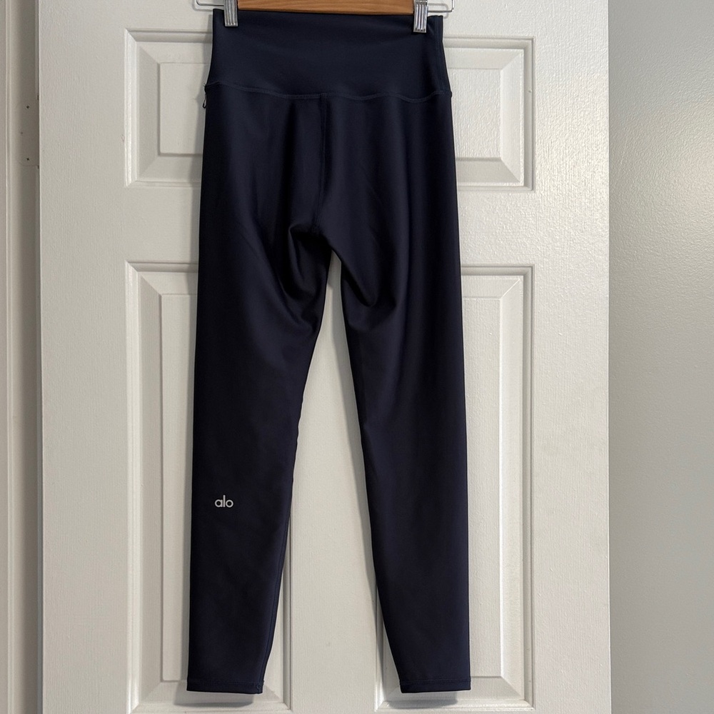 ALO High Waisted Airlift 7/8 Dark Navy Leggings